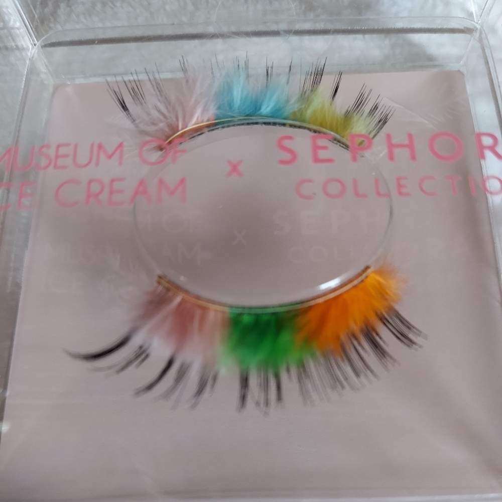 NWT Eyelashes Museum Cream Collection